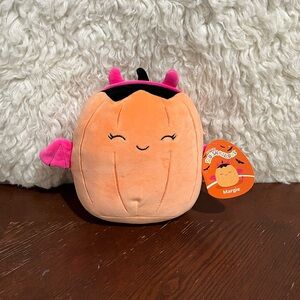 8” Margie the pumpkin 🎃 bat 🦇